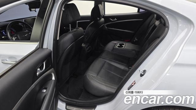 Genesis G70 2.2D Advanced 2019 — фото 11