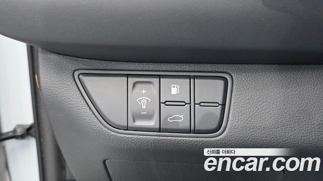 Genesis G70 2.2D Advanced 2019 — фото 13