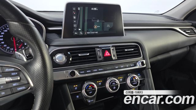 Genesis G70 2.2D Advanced 2019 — фото 16