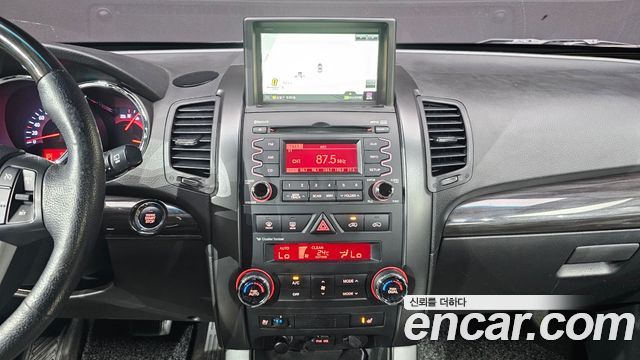 Kia Sorento R Diesel 2.0 2WD TLX High-Deluxe 2012 — фото 16