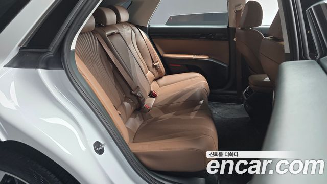 Hyundai Grandeur (GN7) 2,5 Gasoline 2WD Premium 2025 — фото 11