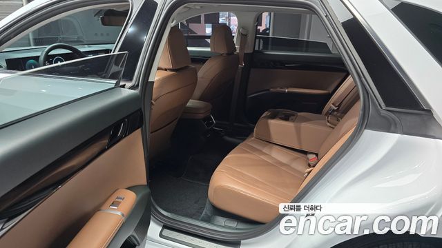 Hyundai Grandeur (GN7) 2,5 Gasoline 2WD Premium 2025 — фото 12