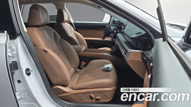 Hyundai Grandeur (GN7) 2,5 Gasoline 2WD Premium 2025 — фото 26