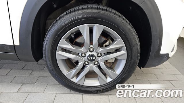 Kia Seltos Gasoline 1.6 Turbo 2WD Prestige 2022 — фото 21
