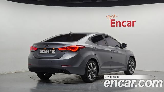 Hyundai Avante 1.6 GDi Premium Standard 2014 — фото 2