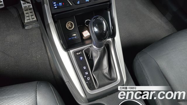 Hyundai Avante 1.6 GDi Premium Standard 2014 — фото 9