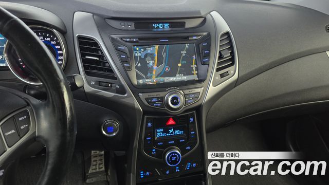 Hyundai Avante 1.6 GDi Premium Standard 2014 — фото 14