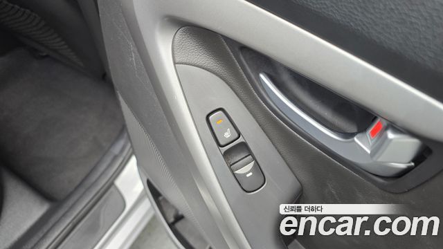 Hyundai Avante 1.6 GDi Premium Standard 2014 — фото 19