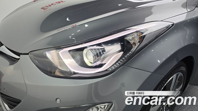 Hyundai Avante 1.6 GDi Premium Standard 2014 — фото 22