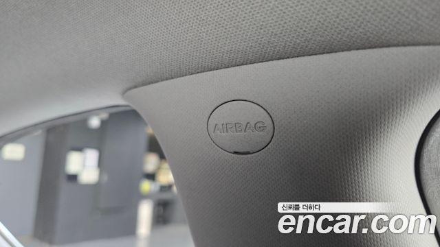 Hyundai Avante 1.6 GDi Premium Standard 2014 — фото 32