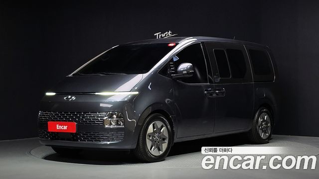 Hyundai Staria Tourer 11-Seater Modern 2024 — фото 1