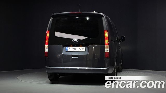Hyundai Staria Tourer 11-Seater Modern 2024 — фото 4