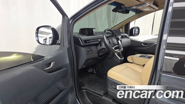 Hyundai Staria Tourer 11-Seater Modern 2024 — фото 10