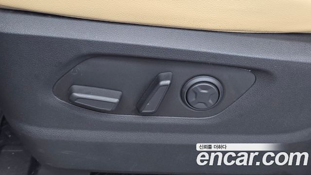 Hyundai Staria Tourer 11-Seater Modern 2024 — фото 17