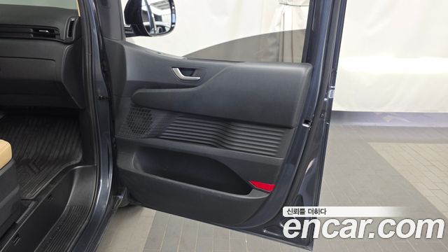Hyundai Staria Tourer 11-Seater Modern 2024 — фото 25