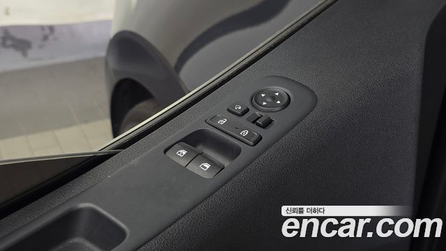 Hyundai Staria Tourer 11-Seater Modern 2024 — фото 30