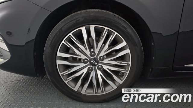 Kia K7 Premier 3.0 LPI Prestige 2020 — фото 5