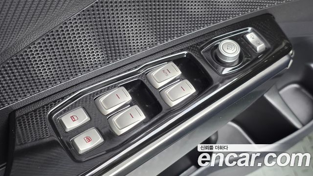 KG Mobility (SsangYong) Tivoli Air Diesel IX 2WD 2016 — фото 12