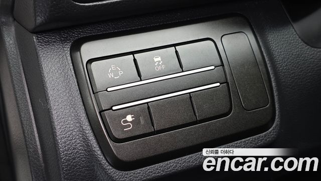 KG Mobility (SsangYong) Tivoli Air Diesel IX 2WD 2016 — фото 13