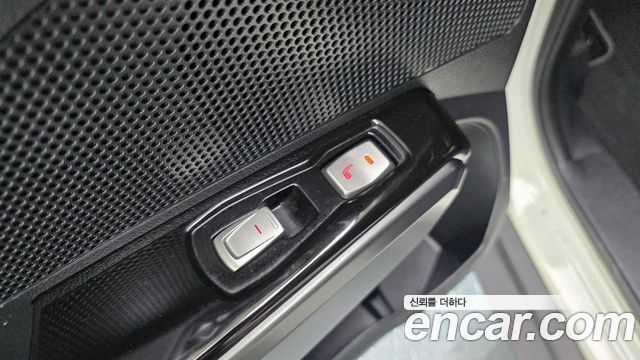 KG Mobility (SsangYong) Tivoli Air Diesel IX 2WD 2016 — фото 27