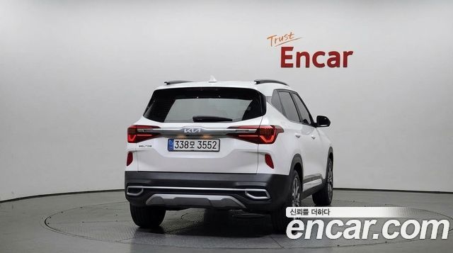 Kia Seltos Gasoline 1.6 Turbo 2WD Signature 2023 — фото 4
