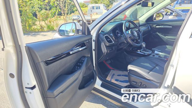 Kia Seltos Gasoline 1.6 Turbo 2WD Signature 2023 — фото 10
