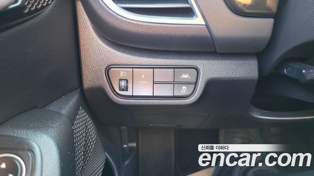 Kia Seltos Gasoline 1.6 Turbo 2WD Signature 2023 — фото 20