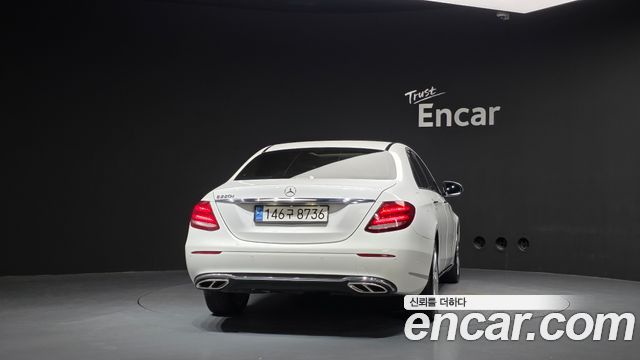 Mercedes-Benz E-Class (W213) E220d Avantgarde 2017 — фото 4