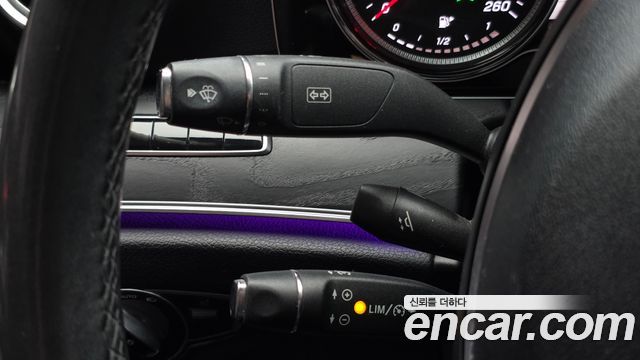 Mercedes-Benz E-Class (W213) E220d Avantgarde 2017 — фото 16