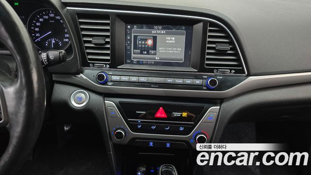 Hyundai Avante (AD) 1.6 e-VGT SMART 2017 — фото 14