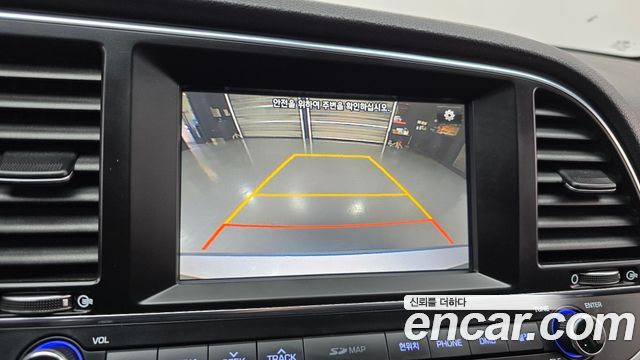 Hyundai Avante (AD) 1.6 e-VGT SMART 2017 — фото 15