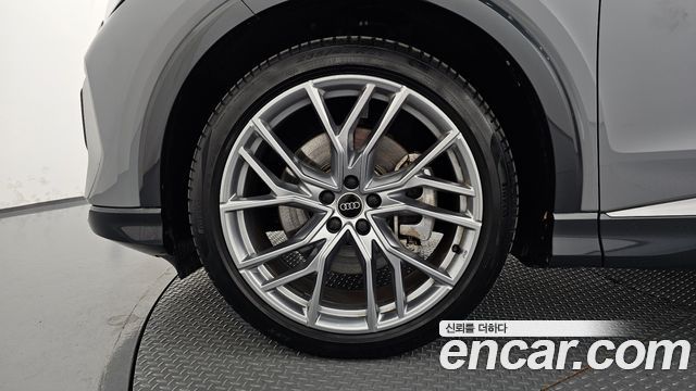 Audi Q4 e-tron (F4) 45 Premium 2025 — фото 5