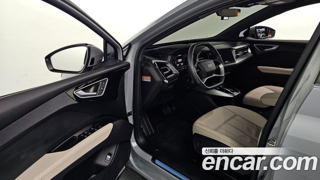 Audi Q4 e-tron (F4) 45 Premium 2025 — фото 10