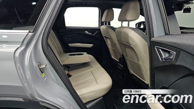 Audi Q4 e-tron (F4) 45 Premium 2025 — фото 12