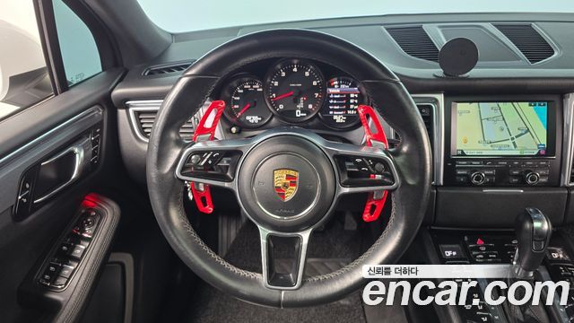Porsche Macan 2.0 95B 2015 — фото 13