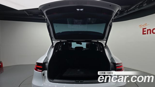 Porsche Macan 2.0 95B 2015 — фото 20