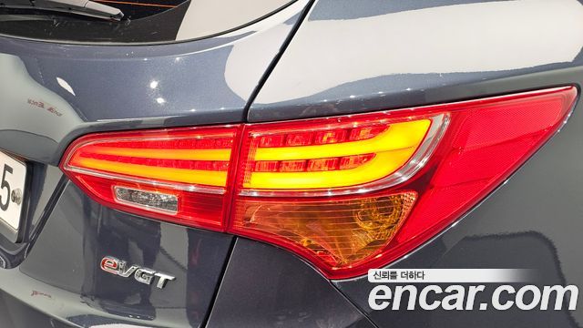 Hyundai Santa Fe (DM) Diesel(e-VGT) 2.0 2WD Exclusive 2013 — фото 23