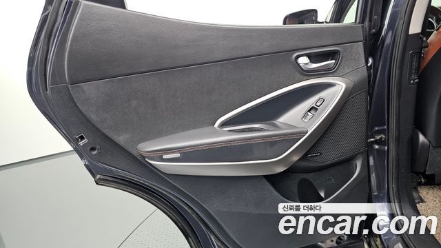 Hyundai Santa Fe (DM) Diesel(e-VGT) 2.0 2WD Exclusive 2013 — фото 25