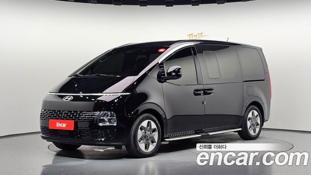 Hyundai Staria HEV 1.6 Tourer 11-Seater Modern 2025 — фото 1