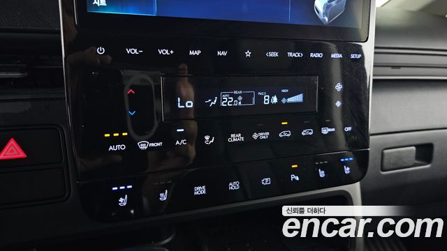 Hyundai Staria HEV 1.6 Tourer 11-Seater Modern 2025 — фото 19