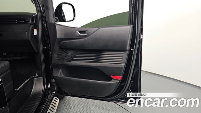 Hyundai Staria HEV 1.6 Tourer 11-Seater Modern 2025 — фото 25
