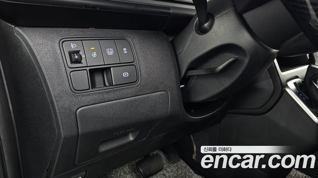 Hyundai Staria HEV 1.6 Tourer 11-Seater Modern 2025 — фото 27