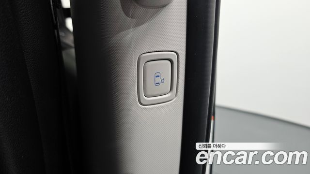 Hyundai Staria HEV 1.6 Tourer 11-Seater Modern 2025 — фото 34