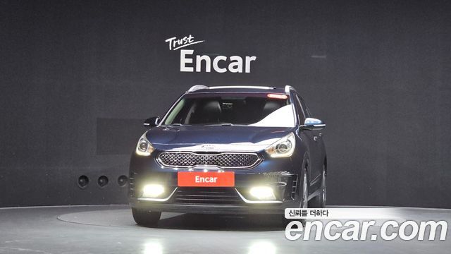 Kia Niro Prestige 2018 — фото 3