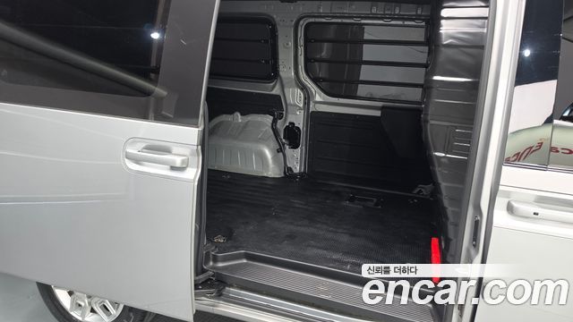 Hyundai Staria Cargo 3-Seater Modern 2022 — фото 11