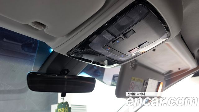 Hyundai Staria Cargo 3-Seater Modern 2022 — фото 19