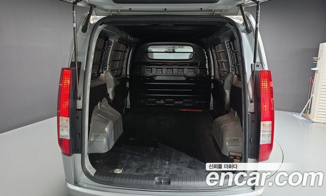 Hyundai Staria Cargo 3-Seater Modern 2022 — фото 20