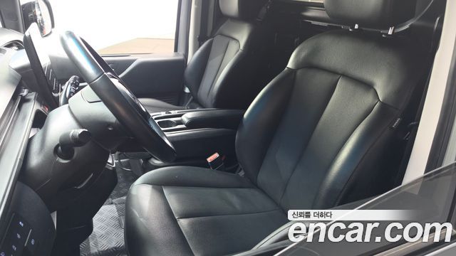 Hyundai Staria Cargo 3-Seater Modern 2022 — фото 28