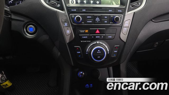 Hyundai Santa Fe The Prime Diesel 2.2 4WD Exclusive Special 2016 — фото 16