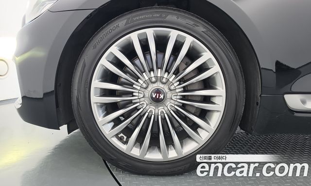 Kia K9 3.8 GDI AWD PlatinumⅡ 2019 — фото 5